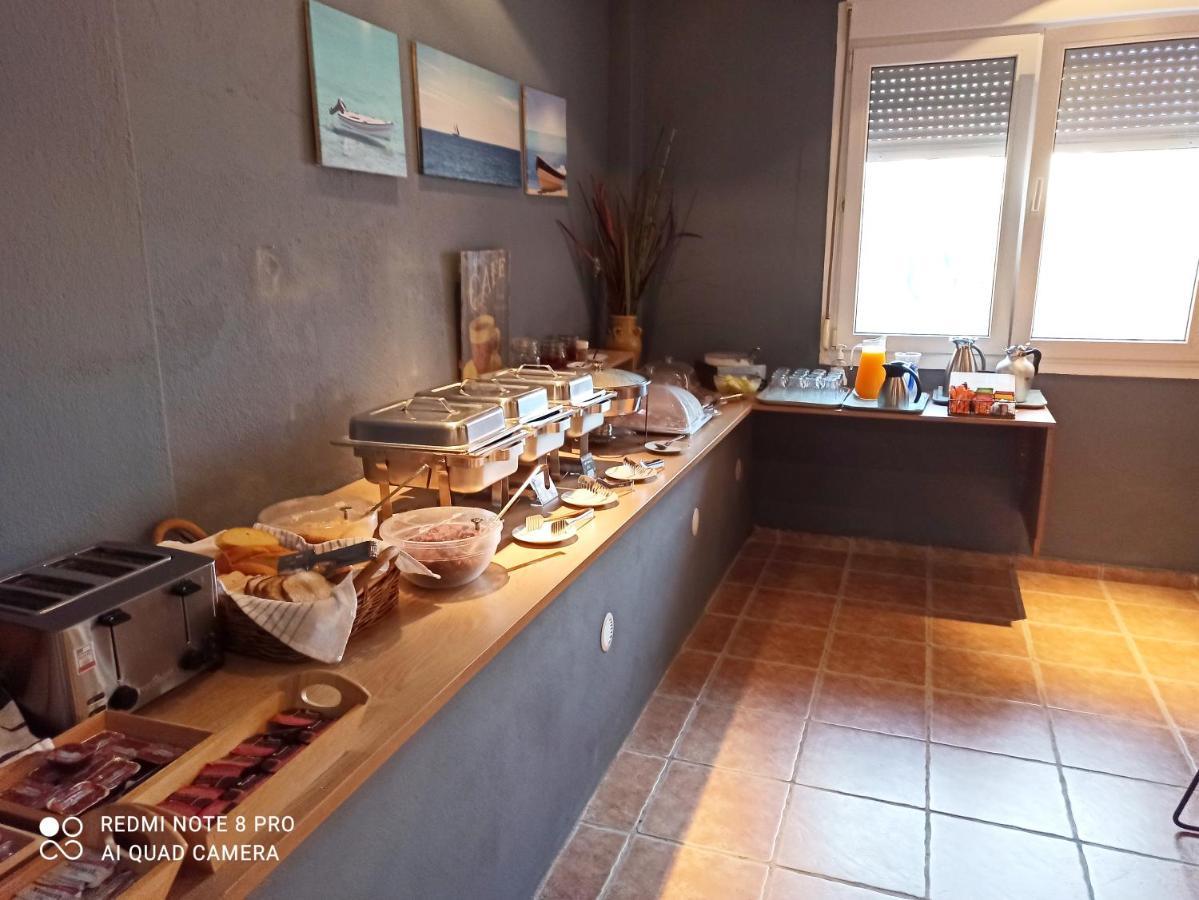 פוסידי Ydna Family Hotel Apartments מראה חיצוני תמונה