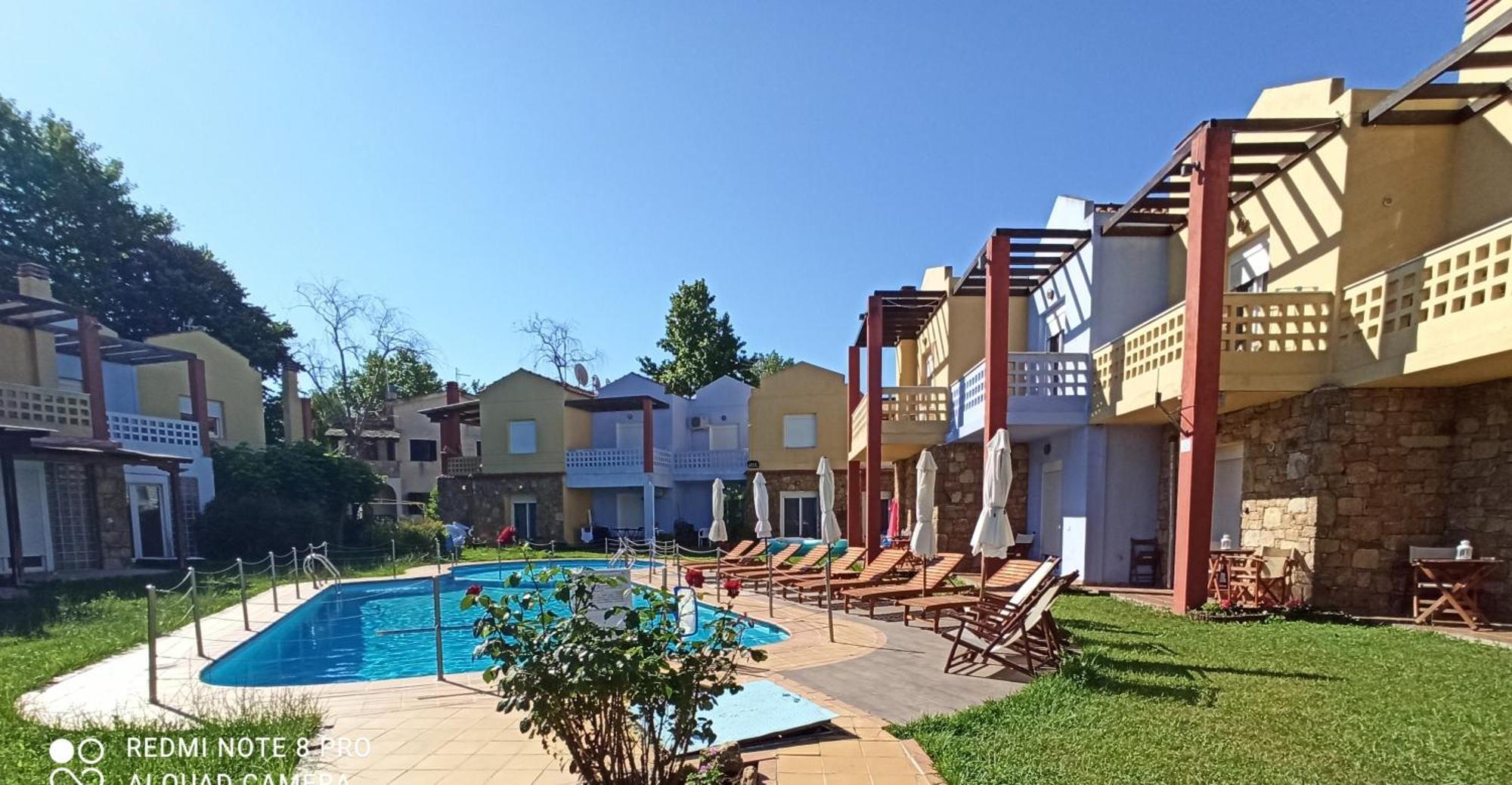 פוסידי Ydna Family Hotel Apartments מראה חיצוני תמונה