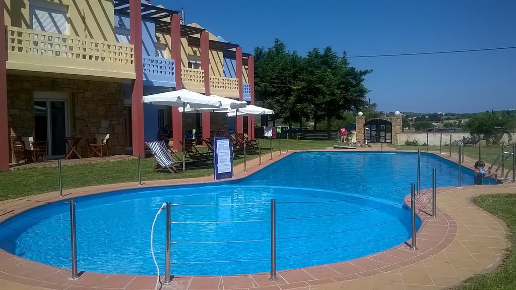 פוסידי Ydna Family Hotel Apartments מראה חיצוני תמונה