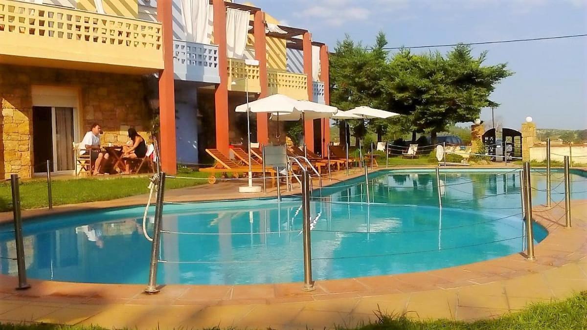 פוסידי Ydna Family Hotel Apartments מראה חיצוני תמונה