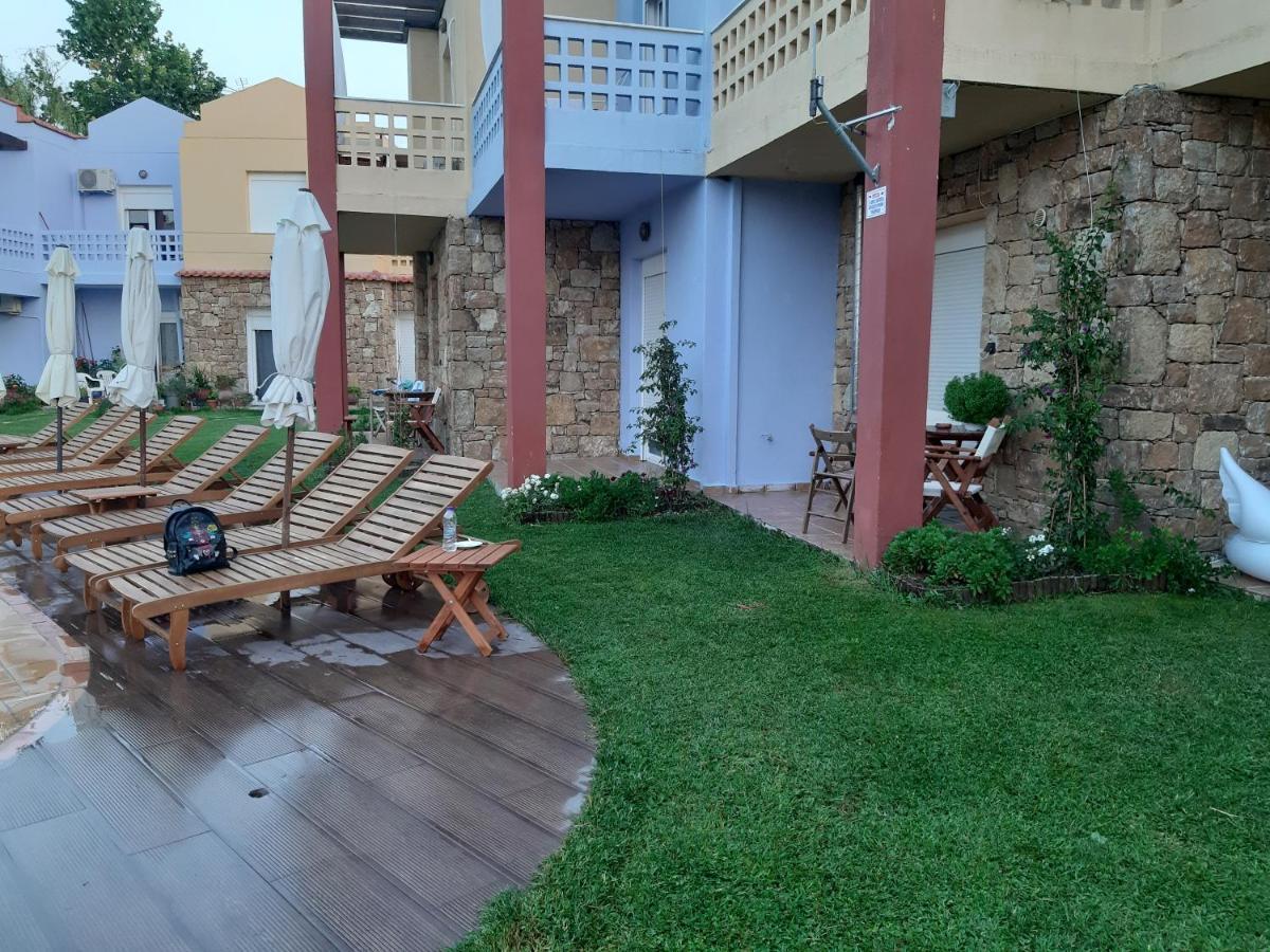 פוסידי Ydna Family Hotel Apartments מראה חיצוני תמונה